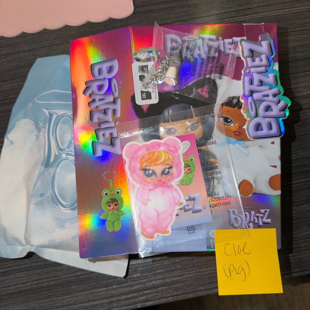 Bratz Bratziez Iconz Seriez Plush Keychain | Cloe
